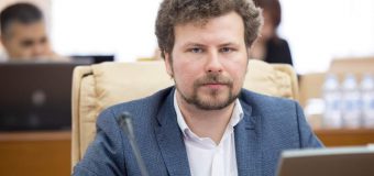 Bunuri de circa 60 mln. euro vor fi transmise școlilor din țară