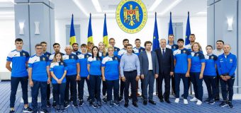 Dan Perciun a înmânat drapelul de stat echipei de sportivi  care va reprezenta țara noastră la Jocurile Mondiale Universitare 2023