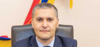 Fiul șefului cabinetului Prim-ministrului implicat într-un accident rutier: „Solicit ajutor de la cetățeni”