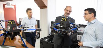10 drone de survolare și verificare a stării de funcționare a liniilor electrice donate pentru Moldelectrica