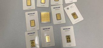 Un cetățean străin intenționa să ajungă în Viena cu mai multe lingouri de aur