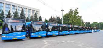 (FOTO) În Capitală au fost lansate pe rute 16 autobuze rulate