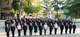 Viitorii apărători ai neamului au depus astăzi jurământul de credinţă Patriei