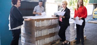 A început distribuirea a peste 5 mii de laptopuri în instituțiile de învățământ general din țară