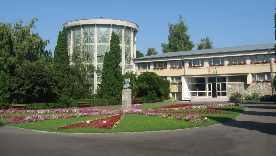 Grădina Botanică din Iași, cea mai mare din România Citeşte întreaga ştire: Grădina Botanică din Iași, cea mai mare din România
