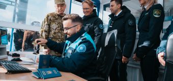 Ofițerii FRONTEX participă la procesul de autorizare a trecerii frontierei Republicii Moldova