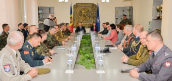Echipament și tehnică de calcul, donat Centrului de Instruire a Sergenților al Armatei Naționale
