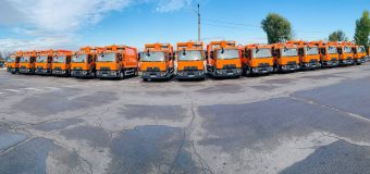 15 autospeciale pentru colectarea deșeurilor au ajuns în Chișinău