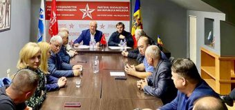 Igor Dodon, în discuții cu staff-ul electoral de nord al PSRM