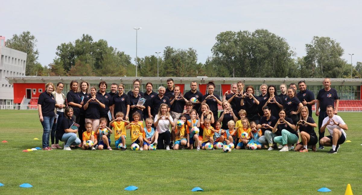 Start înscrierilor în programul UEFA Disney Playmakers