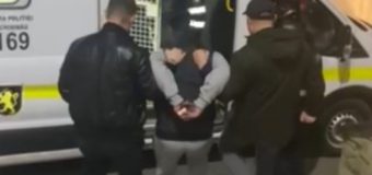 Un bărbat de 31 de ani a fost reținut fiind suspectat de dublu omor