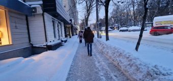 (VIDEO) În Capitală s-a muncit toată noaptea pentru a deszăpezi străzile
