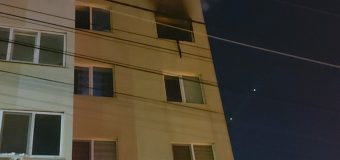19 oameni au fost evacuați de pompieri dintr-un bloc de locuit din capitală în urma unui incendiu