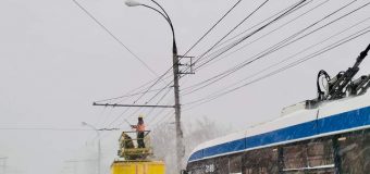 Troleibuzele din Capitală își sistează activitatea până la ora 16.00
