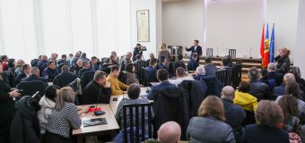 Premierul, la Căușeni a discutat cu reprezentanții APL: Vom acorda prioritate dezvoltării locale prin toate fondurile disponibile