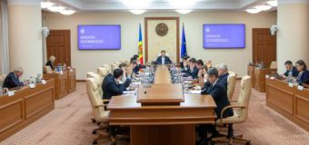 Guvernul alocă circa 2 mln. lei pentru sprijinirea persoanelor supuse represiunilor politice
