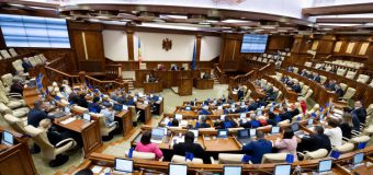 Parlamentul a adoptat măsuri de responsabilizare a beneficiarilor de ajutor social