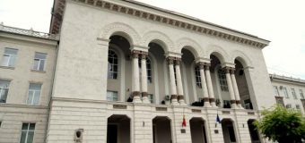 A lovit un bărbat în plină stradă și l-a deposedat de telefon. După ce a fost achitat de prima instanță, procurorii au reușit să-i demonstreze vinovăția