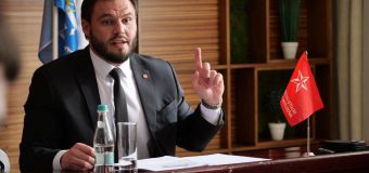 Maxim Moroșan: Politica pentru mine este importantă din punct de vedere al posibilităţilor pe care le oferă de a soluţiona problemele oamenilor