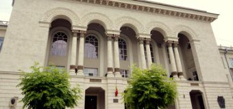 A violat o minoră și a vrut să scape de pedeapsă, părăsind țara, însă inculpatul a fost extrădat și condamnat la 15 ani de închisoare