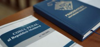 Un tânăr, condamnat la 12 ani și 6 luni de închisoare, pentru comiterea mai multor infracțiuni