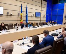 Comisia politică externă și integrare europeană a organizat discuții cu consulii onorifici ai altor state în Republica Moldova