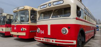 REPORTAJ FOTO: Bijuteriile pe patru roţi ale RTEC sau toate generaţiile de troleibuze ce au circulat pe străzile Chișinăului