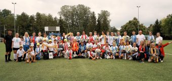 OFFS. Meci amical cu fostele jucătoare de fotbal feminin, un eveniment în sprijinul egalității de gen