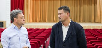 Casa de Cultură din Rîșcani, dotată cu fotolii teatrale, a fost vizitată de Premier