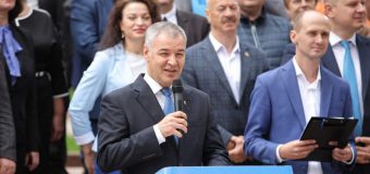 Fost candidat la prezidențiale a publicat a 18-a carte