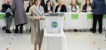 Maia Sandu: Ieșiți la vot cu credință și speranță. Capul sus, moldoveni! Doamne-ajută!