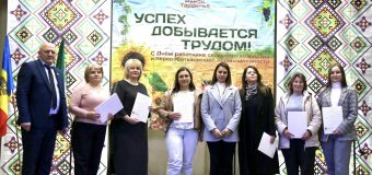 Peste 120 agricultori – premiați cu diplome de merit