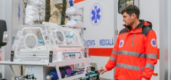 Ambulanțe pentru transportarea nou-născuților donate de UNFPA