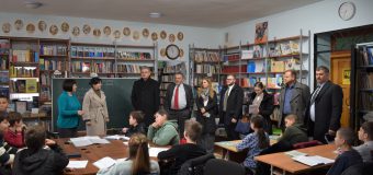 Oleg Serebrian și deputatul Roman Roșca au vizitat comunele Cocieri și Molovata Nouă