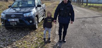 Polițiștii de frontieră au salvat un minor rătăcit în zona de frontieră