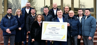 Partidul Republican „Inima Moldovei” a desfășurat un flashmob la Preşedinţie. I-a oferit un „premiu” Maiei Sandu!