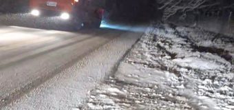 (VIDEO) Drumarii intervin la combaterea lunecușului