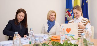 FOTO// La CEC au fost depuse actele necesare pentru desfășurarea referendumului republican consultativ pe subiectul neutralității