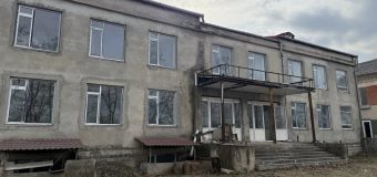 Clădirile ce aparțin Liceului Teoretic „Evrika” au fost vizitate de experții din domeniul educației de la Chișinău și Tiraspol