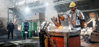 Peste 2 100 de arme de foc distruse prin topire