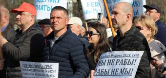 (FOTO) Feroviarii au protestat și astăzi