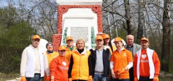 Partidul Republican „Inima Moldovei” a continuat acțiunile de salubrizare a monumentelor – la Cantemir 