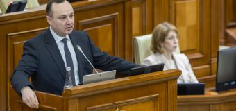 Vlad Bătrîncea: Observăm o dorință clară de a extinde mandatul acestui Parlament până în toamnă