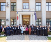 Maia Sandu i-a felicitat pe absolvenții Institutului Național al Justiției și i-a încurajat să rămână corecți în activitatea lor
