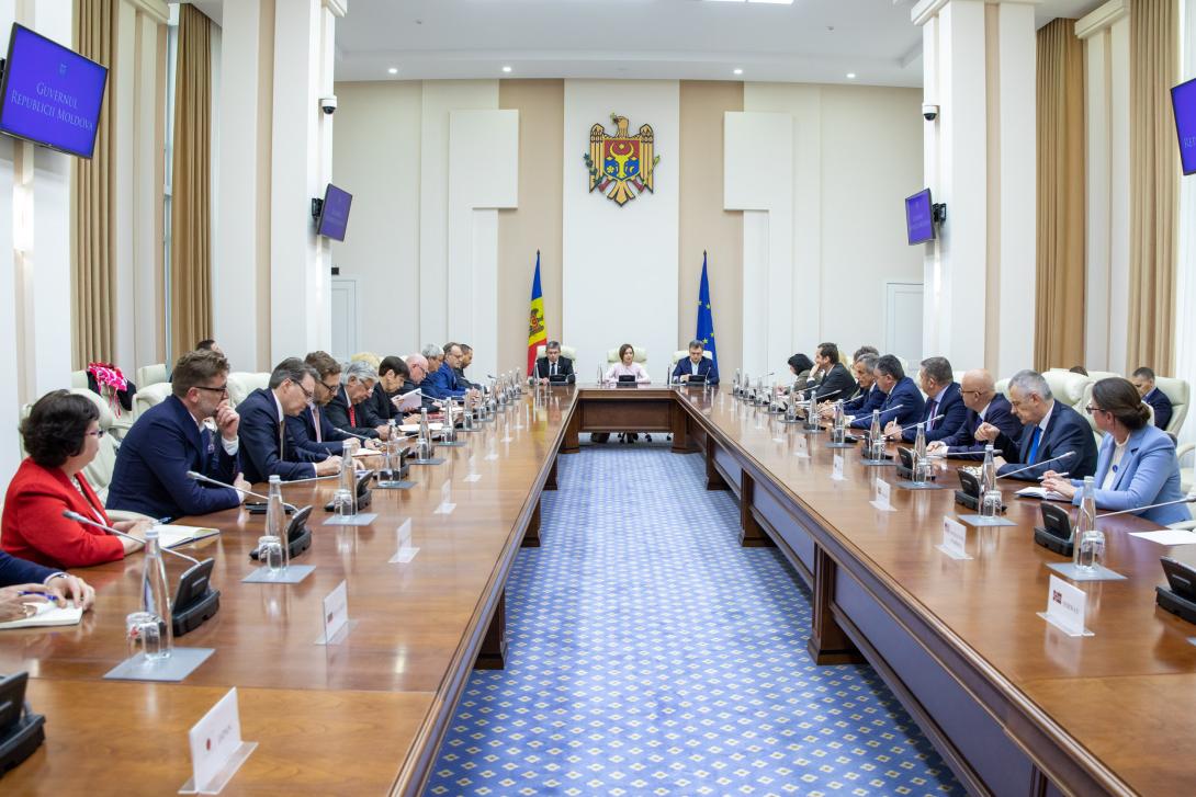 Conducerea țării a avut discuții cu Ambasadorii UE și partenerii de dezvoltare a țării