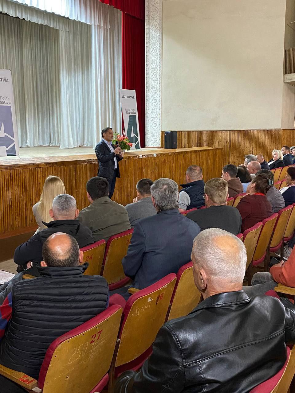 Stoianoglo, în discuții cu cetățenii din Copanca, raionul Căușeni