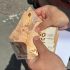 Un carabinier prins cu mită de 450 euro