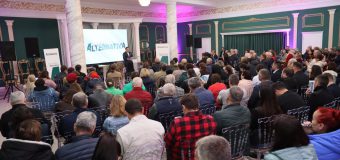 Liderii Blocului Alternativa au stat „la sfat cu cetățenii” din Cahul