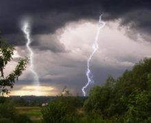 Ploi cu descărcări electrice pe teritoriul țării