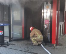 Un alt local din Chișinău a fost cuprins de flăcări